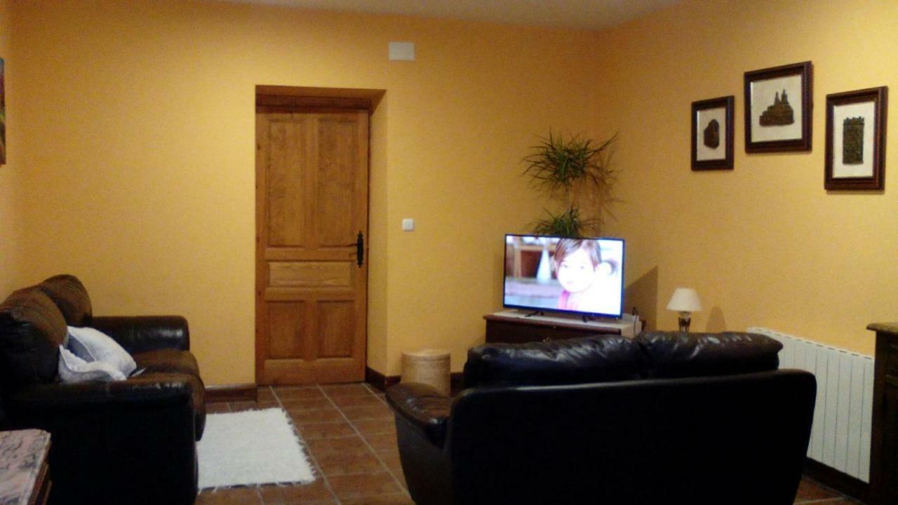 El Condado Casa Rural Fuentes de Onoro ภายนอก รูปภาพ